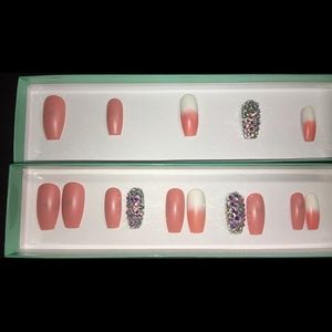 15 pc. Custom press on nails matte